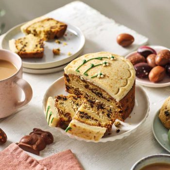 Oval Simnel Cake In a Tin V1